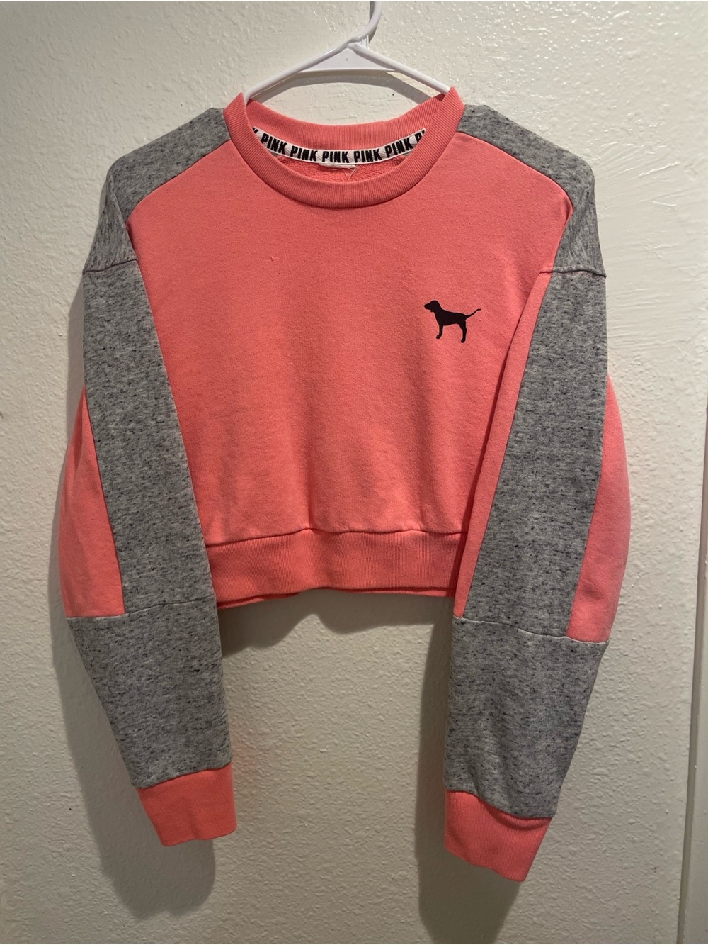 💖 VS PINK Cropped Colorblock Crewneck Sweatshirt • L 🌸
